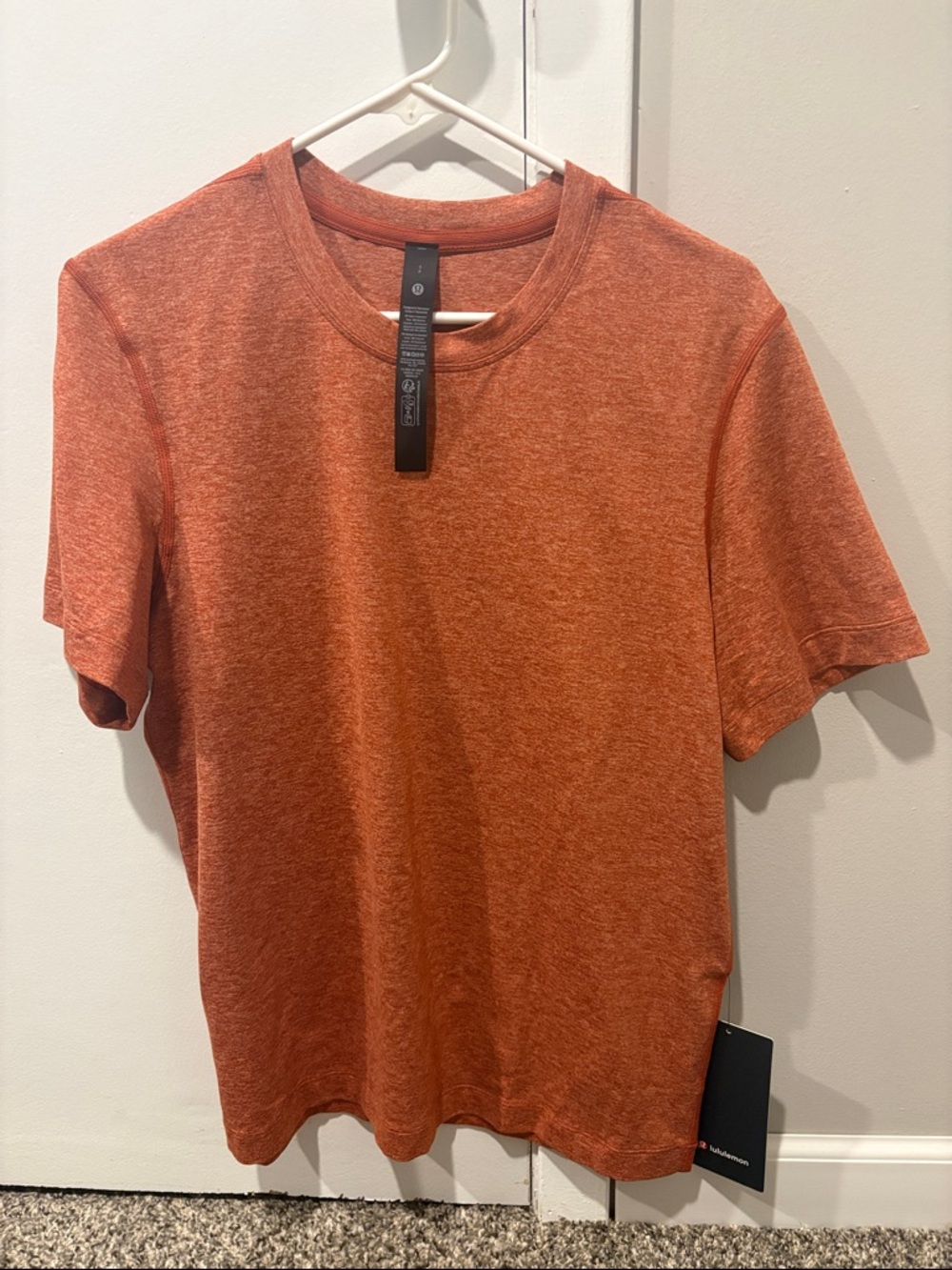 Men's Lulumelon NWT Heathered Rust Shirt